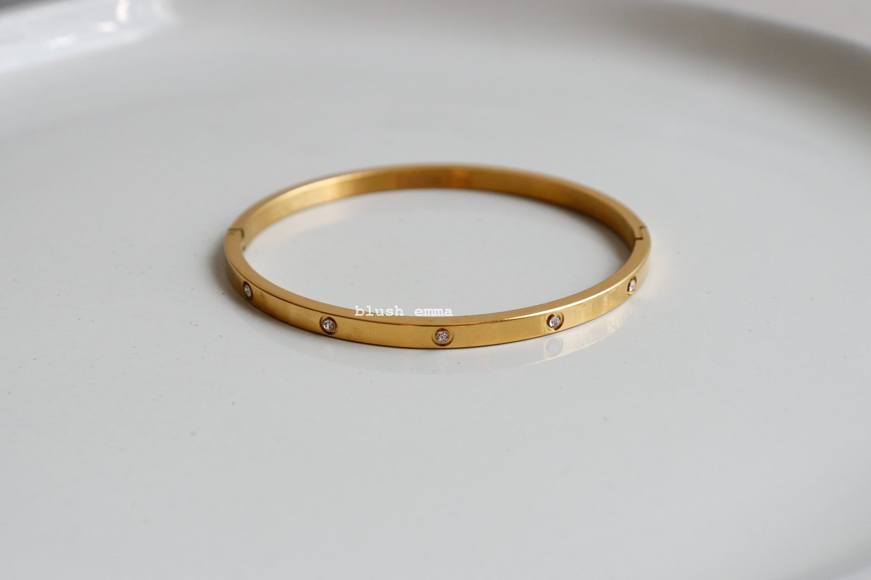 Rhinestone Paved Oval Cuff Latch Bangle Bracelet | Stainless Steel Gold Silver | Aesthetic | Dainty Minimalist Jewelry | Bestie Gift her