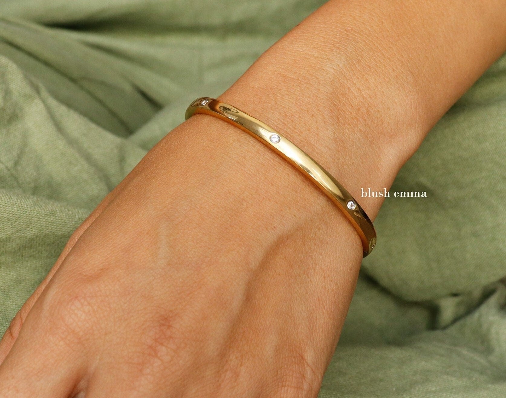 Rounded Stainless Steel Rhinestone Paved Oval Cuff Hinge Latch Bracelet | Gold Plated | Aesthetic | Minimalist Jewelry | Best Friend Gift her