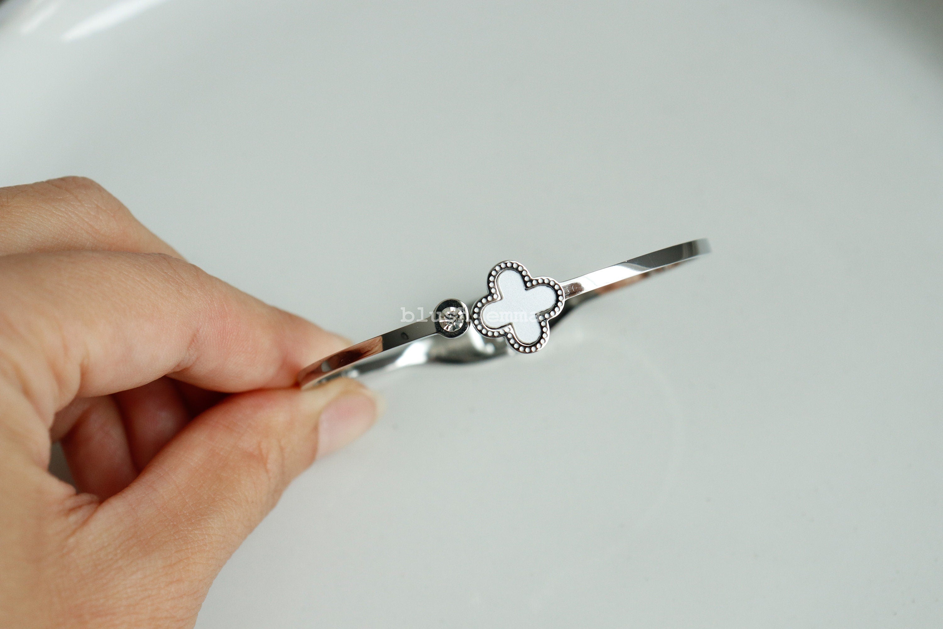 Mother of Pearl Clover with Accent Cubic Spring Bangle Bracelet